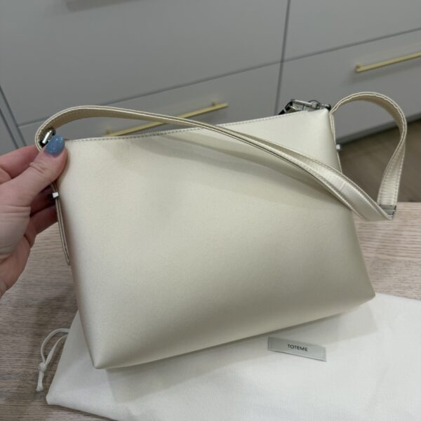 Toteme Women's Bevel Satin Wristlet Ecru