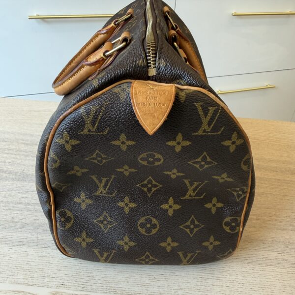 Louis Vuitton Monogram Speedy 30
