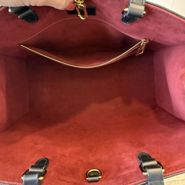 Louis Vuitton Empreinte Monogram Giant Onthego MM Black Beige