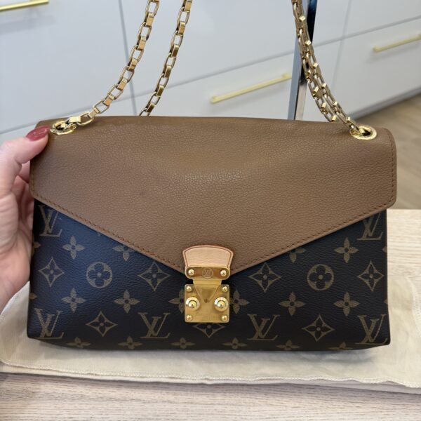 Louis Vuitton Pallas Chain Shoulder Bag Monogram Canvas and Calfskin