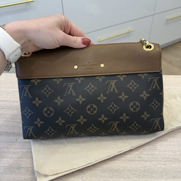 Louis Vuitton Pallas Chain Shoulder Bag Monogram Canvas and Calfskin