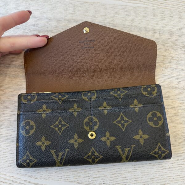 Louis Vuitton Monogram Sarah Wallet