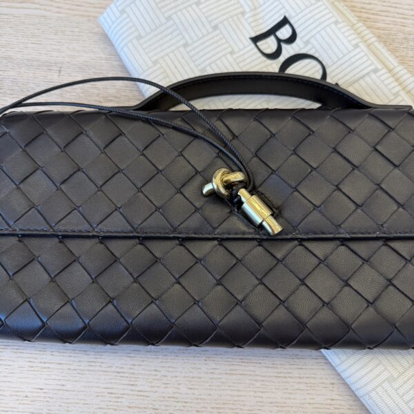 Bottega Veneta Nappa Intrecciato Long Andiamo Top Handle Clutch Fondant