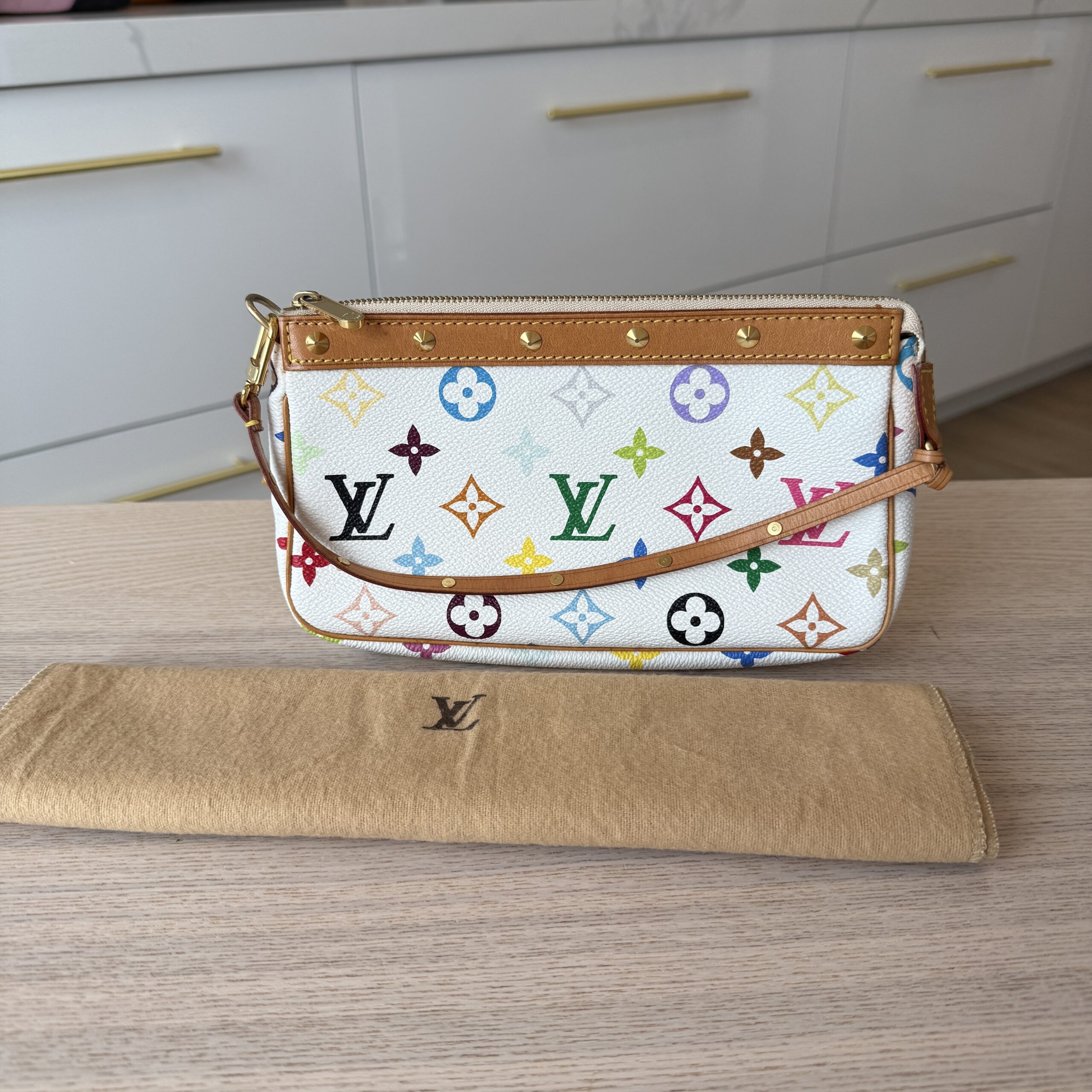 Louis Vuitton Pochette Accessoires Monogram Multicolor