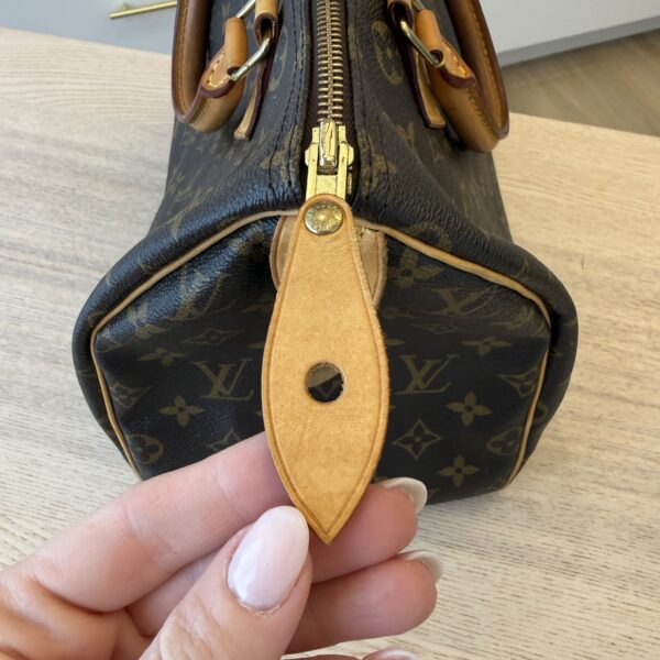 Louis Vuitton Monogram Speedy 30