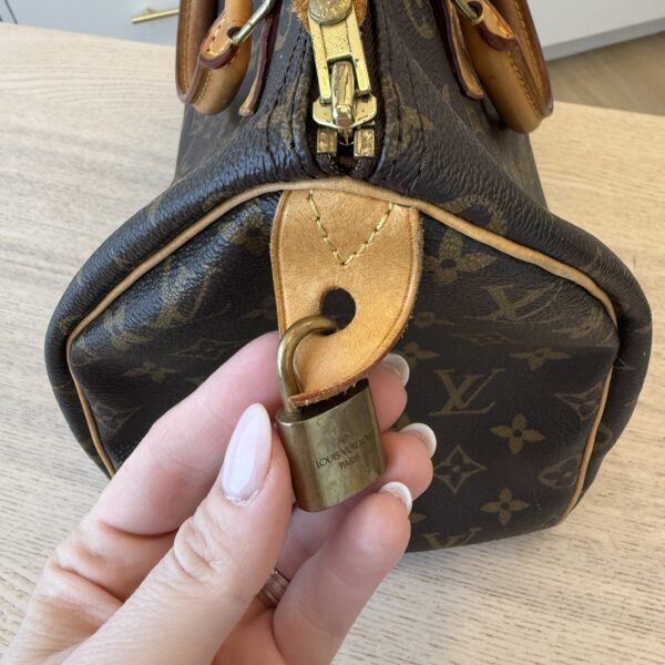 Louis Vuitton Monogram Speedy 30