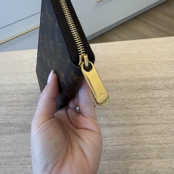 Louis Vuitton Monogram Zippy Wallet