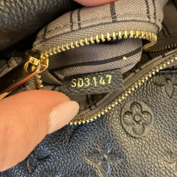 Louis Vuitton Monogram Empreinte Artsy MM Noir
