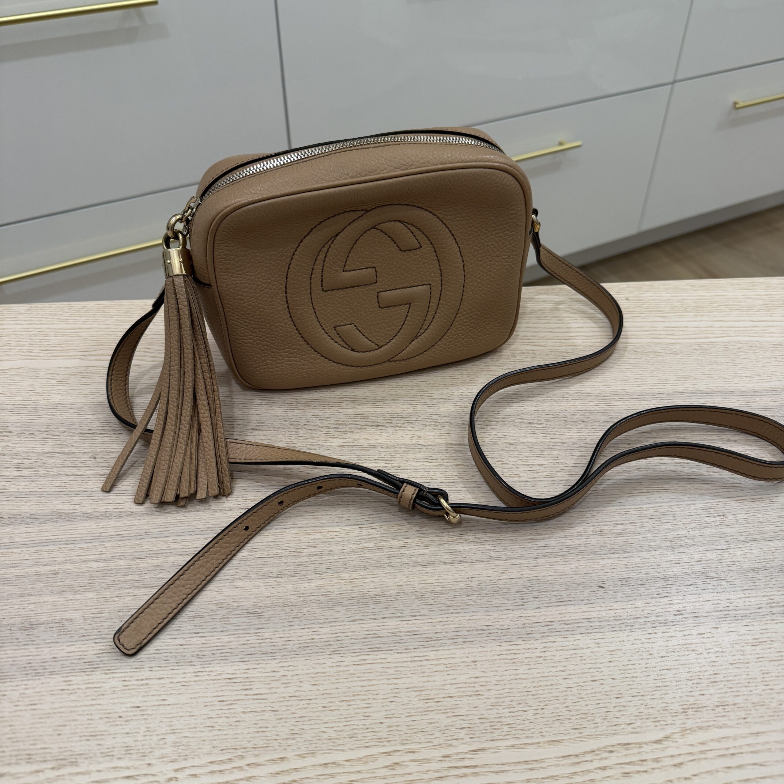 Gucci Calfskin Small Soho Disco Bag Beige