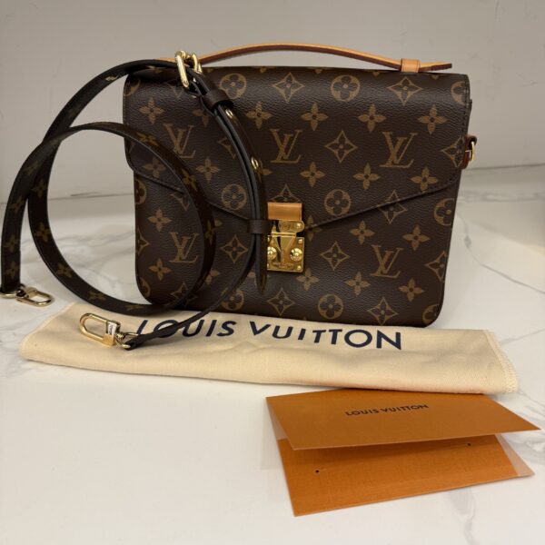 Louis Vuitton Monogram Pochette Metis