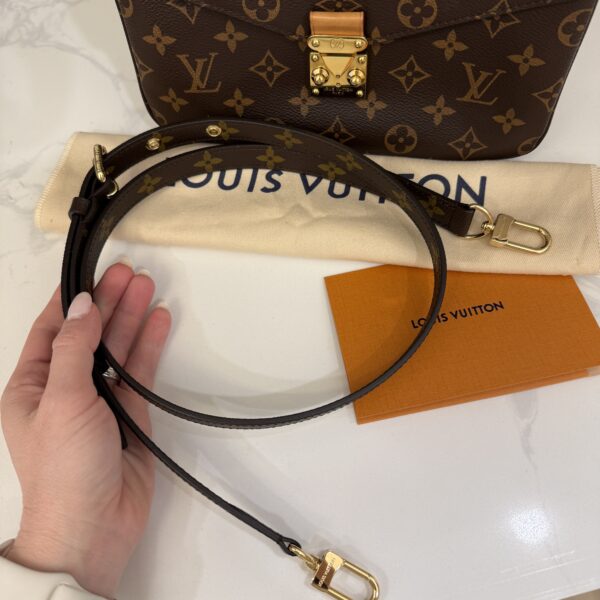 Louis Vuitton Monogram Pochette Metis