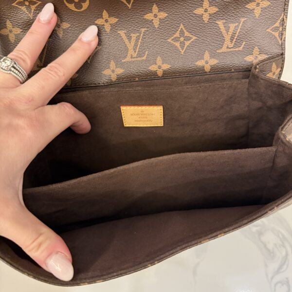 Louis Vuitton Monogram Pochette Metis