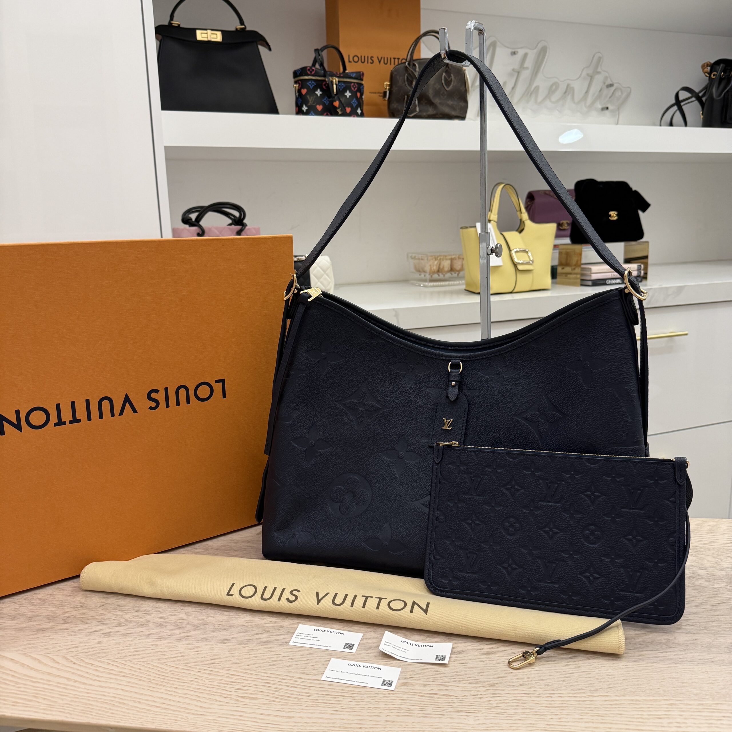 Louis Vuitton Empreinte Monogram Giant CarryAll MM Navy
