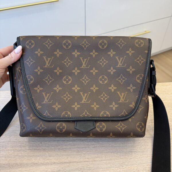 Louis Vuitton Monogram Macassar Canvas Magnetic Messenger Bag