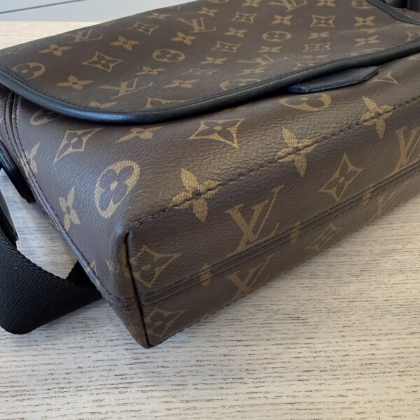 Louis Vuitton Monogram Macassar Canvas Magnetic Messenger Bag