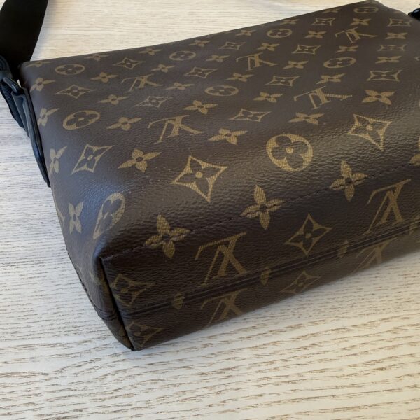 Louis Vuitton Monogram Macassar Canvas Magnetic Messenger Bag