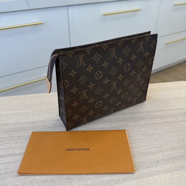 Louis Vuitton Monogram Toiletry 26