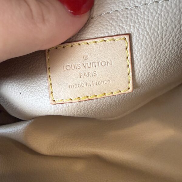 Louis Vuitton Monogram Locker Dopp Kit
