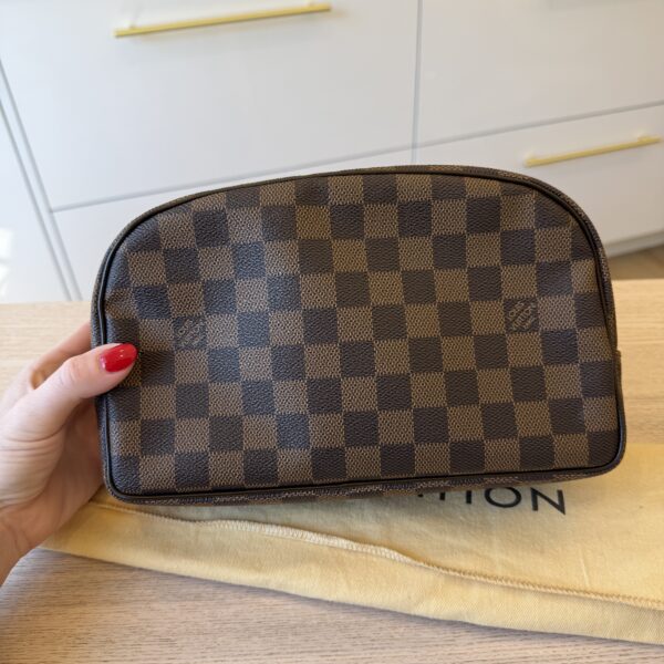Louis Vuitton Damier Ebene Toiletry Bag 25