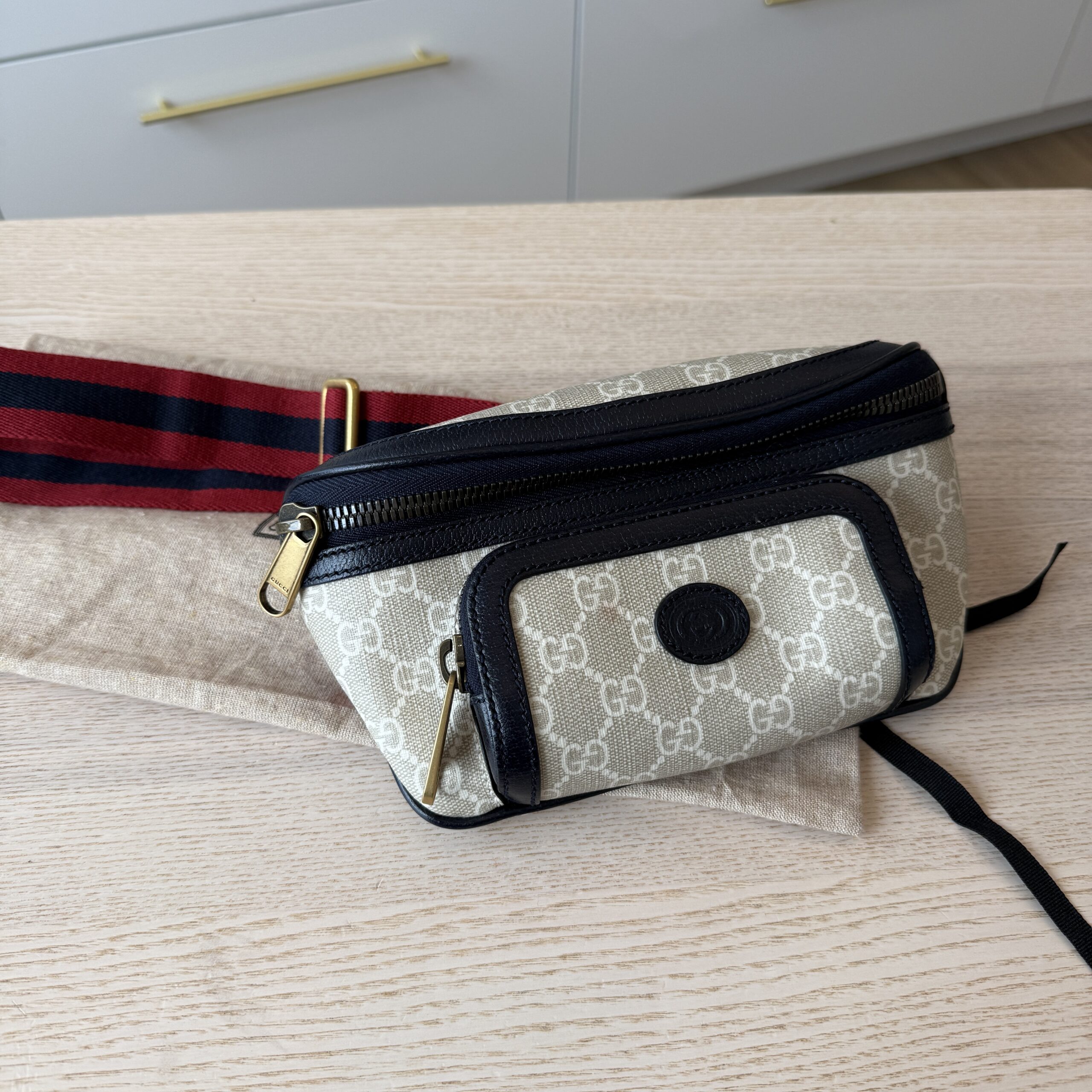 Gucci GG Supreme Interlocking G Belt Bag