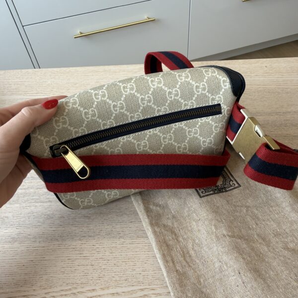 Gucci GG Supreme Interlocking G Belt Bag