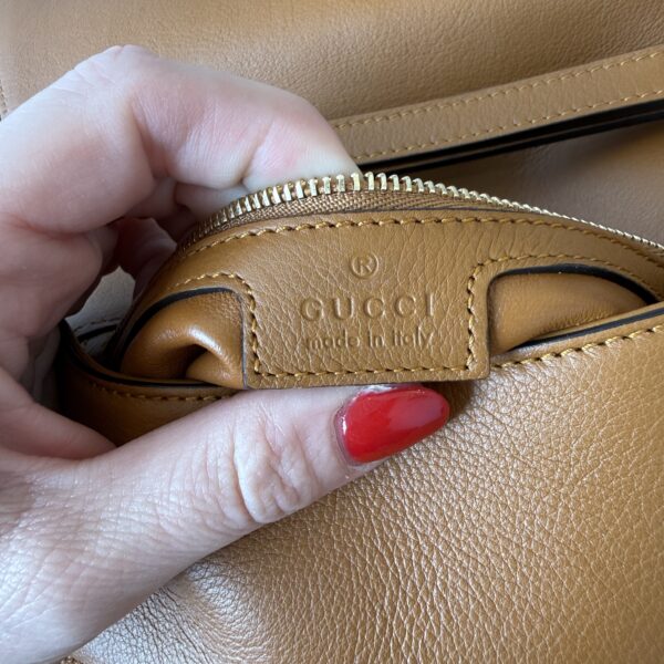 Gucci Roxy Calfskin Blondie Chain Shoulder Flap Bag Caramel