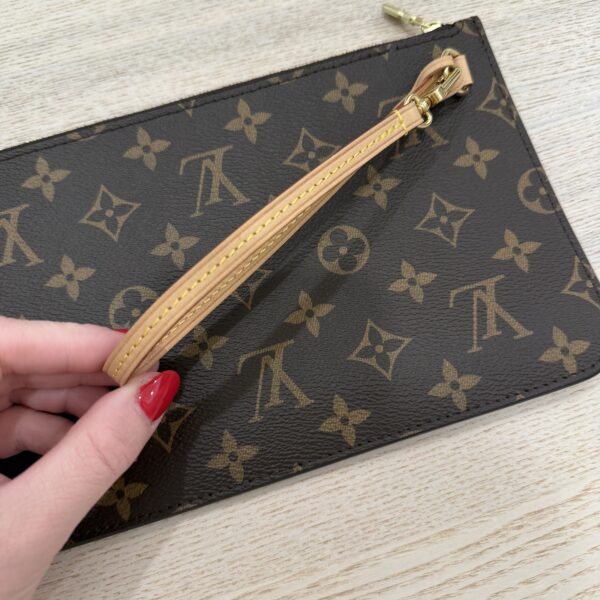 Louis Vuitton Monogram Neverfull Pochette MM/GM