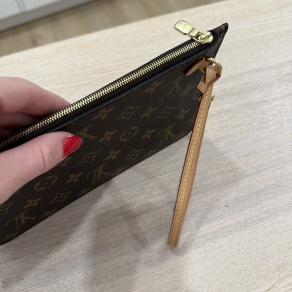 Louis Vuitton Monogram Neverfull Pochette MM/GM