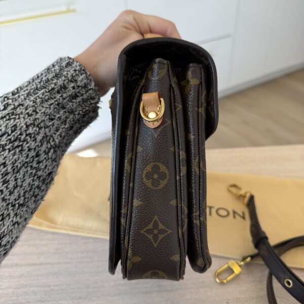 Louis Vuitton Monogram Pochette Metis