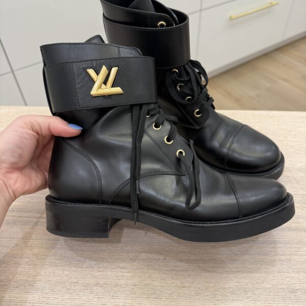 Louis Vuitton Calfskin Wonderland Flat Ranger Boots 39 Black