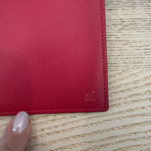 Louis Vuitton Monogram 2021 Christmas Animation Hollywood Passport Cover Fuchsia