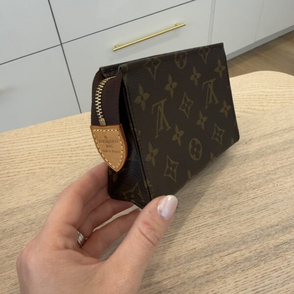 Louis Vuitton Monogram Toiletry 15