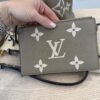 Louis Vuitton Empreinte Monogram Giant Neonoe MM Tourterelle Creme