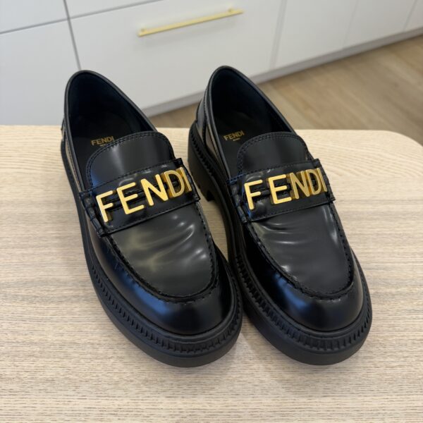 Fendi Vitello Abrasivato Fendigraphy 50mm Loafers 39 Black