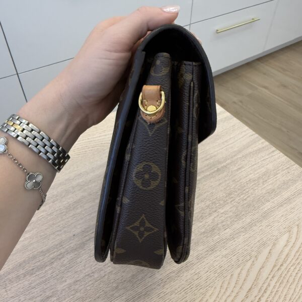 Louis Vuitton Monogram Pochette Metis