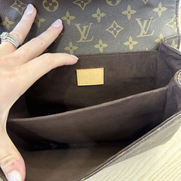 Louis Vuitton Monogram Pochette Metis