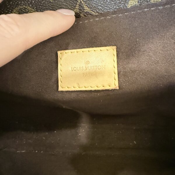 Louis Vuitton Monogram Pochette Metis
