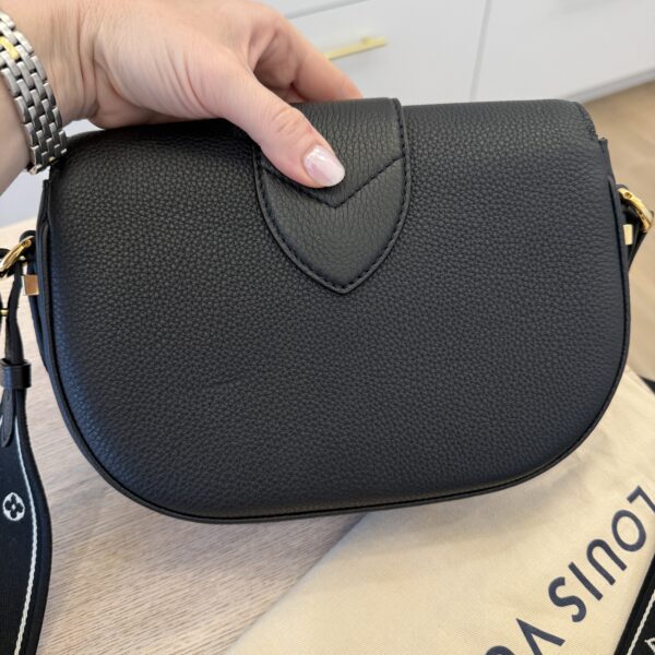 Louis Vuitton Grained Calfskin LV Pont 9 Soft MM Black