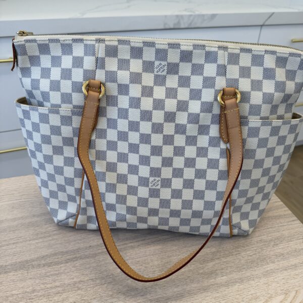 Louis Vuitton Damier Azur Totally MM