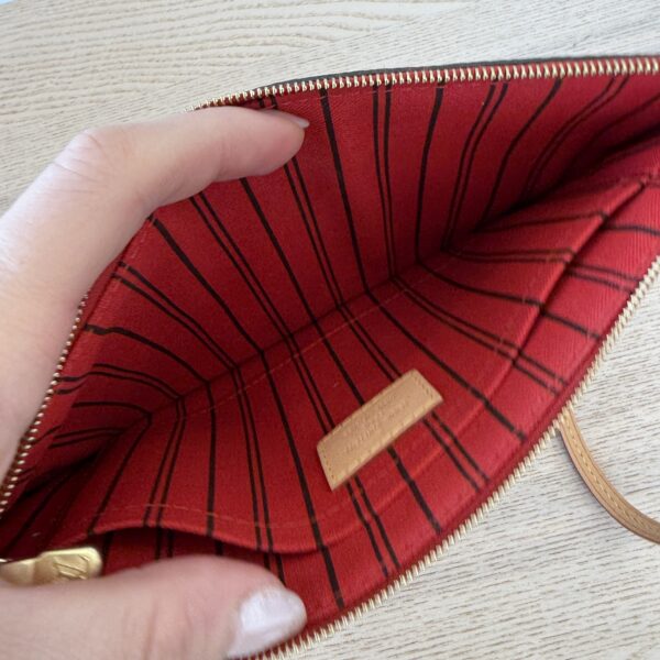Louis Vuitton LV Monogram Neverfull MM GM Pochette Red