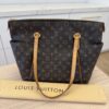 Louis Vuitton Monogram Totally MM