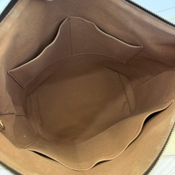 Louis Vuitton Monogram Totally MM