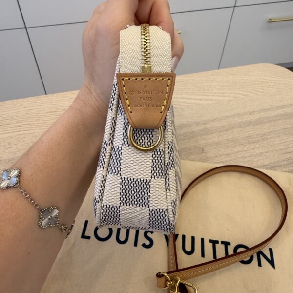 Louis Vuitton Damier Azur Pochette Accessories NM