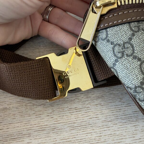 Gucci GG Supreme Interlocking G Belt Bag