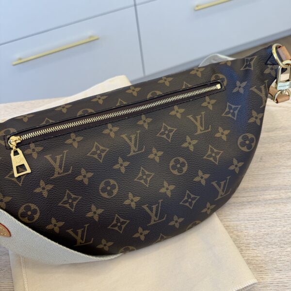 Louis Vuitton Monogram High Rise Bumbag