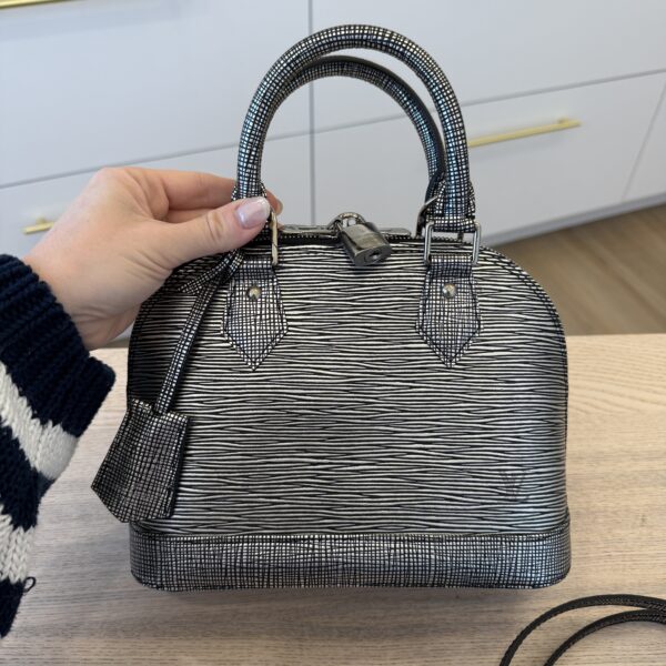 Louis Vuitton Epi Alma BB Platine