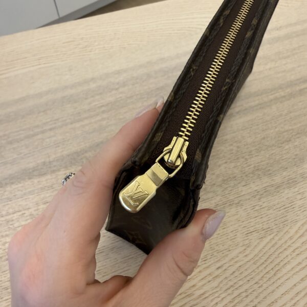 Louis Vuitton Monogram Toiletry 26