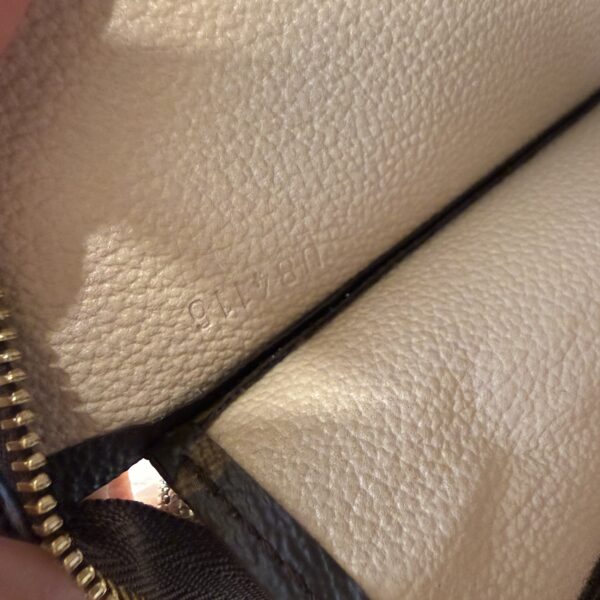 Louis Vuitton Monogram Toiletry 26