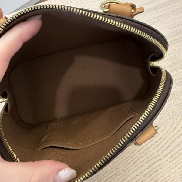 Louis Vuitton Monogram Alma BB