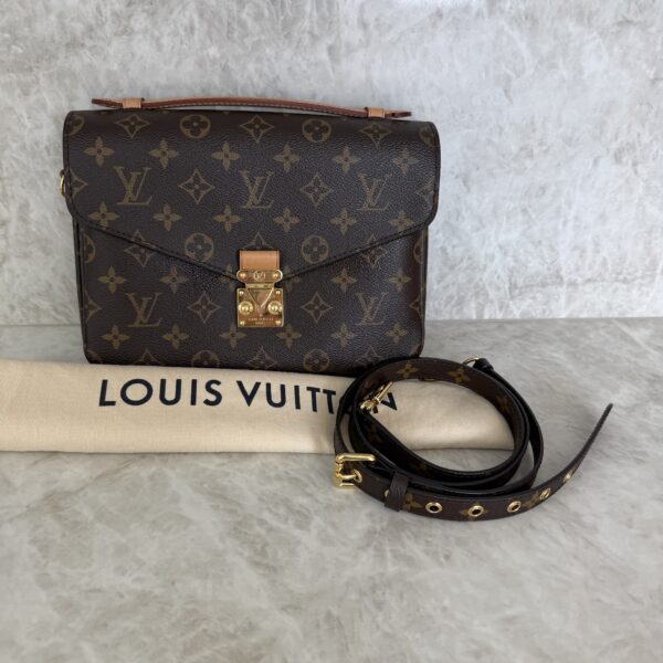 Louis Vuitton Monogram Pochette Metis